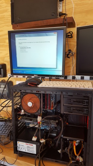 Installing Windows 7 on new gaming PC build!