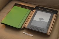 Kindle DX side by side with cover