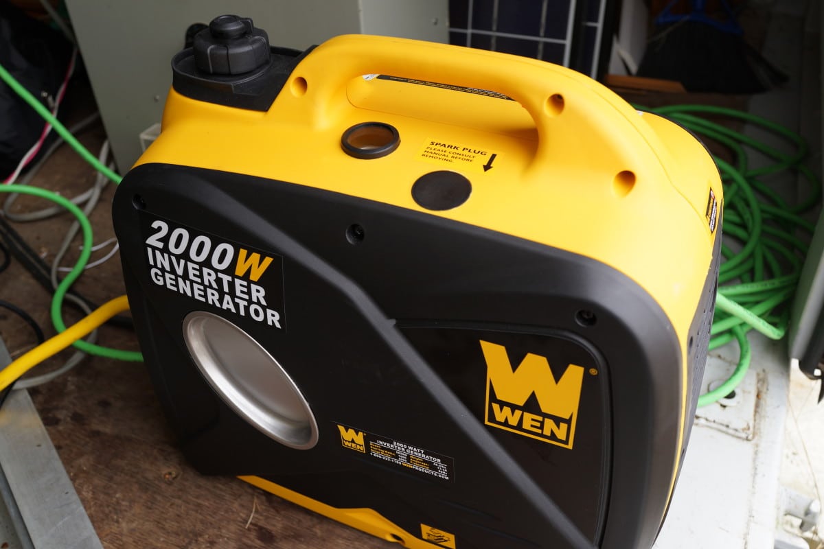 WEN Universal Weatherproof Inverter Generator Cover – Medium Size, Fits Up To 11x20.5x18 In.