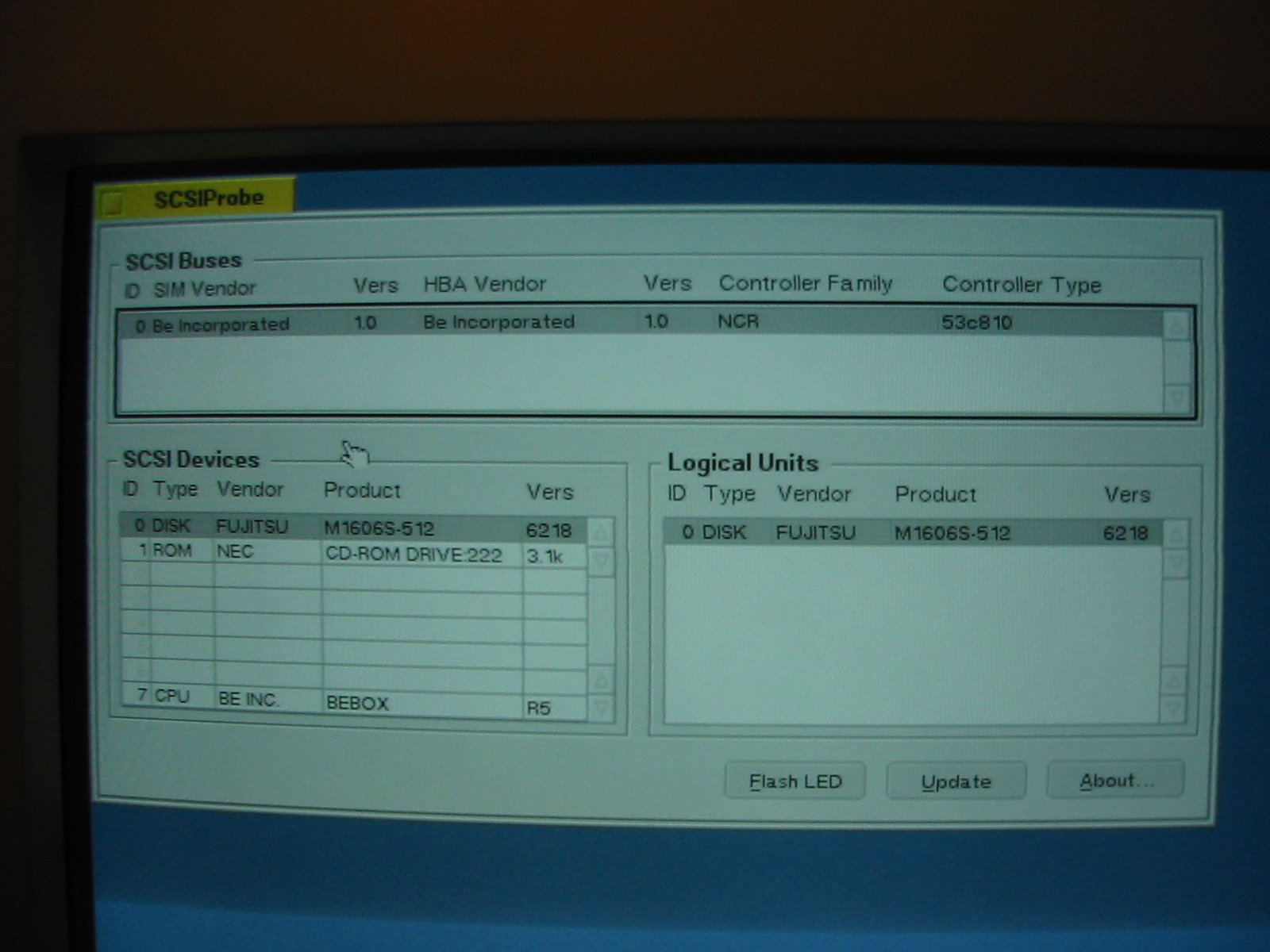 BeOS SCSIProbe utility showing NCR 53C810 SIM with Fujitsu hard drive and NEC CD-ROM drive in the BeBox sale-week configuration without the Philips CD-RW